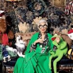 Catrinel Marlon Instagram - «More is more & less is a bore» Iris Apfel, 102 times queen of style and irony . 🖤 @iris.apfel #rip #irisapfel