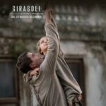 Catrinel Marlon Instagram - GIRASOLI 🌻 #comingsoon #cinema #mentalhealthmatters ispirato a una storia vera, racconta dei “bimbi sperduti” che abitavano i manicomi fino agli anni ’70 in Italia, cercando di restare bambini il più a lungo possibile in un luogo senza gioia, per non venire trasferiti nei reparti degli adulti. Attraverso una storia d’amore e di solidarietà femminile, i tre personaggi principali Lucia (una giovane paziente), Anna (un’infermiera alle prime armi) e la dottoressa Marie (pioniera delle successive teorie di Basaglia) mostrano un periodo storico di cambiamento della disciplina psichiatrica. Un film corale, in cui l’immaginazione dei ragazzi dimenticati è centrale.