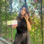 Catrinel Marlon Instagram - Always loyal to a brand that deserves . @gerovital.italia @gerovital.romania #gerovital #CatrinelMarlon