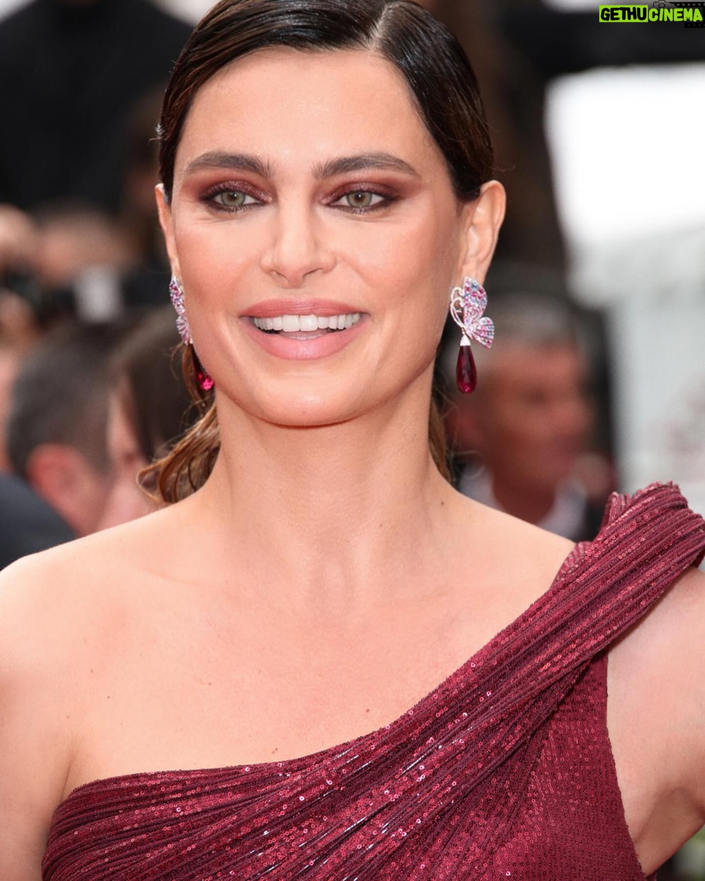 Catrinel Marlon Instagram - Good morning #CannesFilmFestival 🫶,little glam moment from two days a go with @Chopard . Dress: @gauravguptaofficial Hair : @rodolfozubizarreta x @dessangeparis Makeup : @ismaelblancomakeup X @lorealparis 👠: @gianvitorossi Styled by @stylistmikeadler