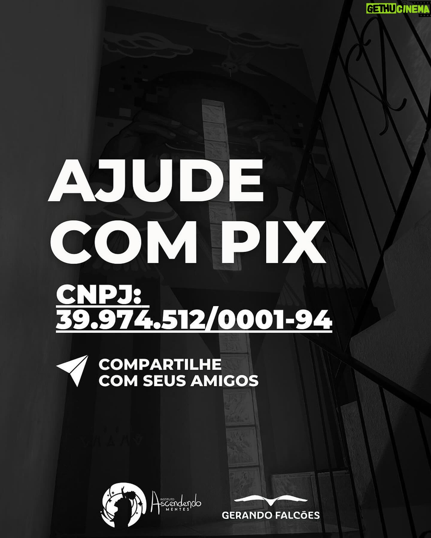 Cauã Reymond Instagram - O Rio Grande do Sul precisa de nossa ajuda. Se cada um fizer um pouco, vira muito. 👉🏼 Ascendendo Mentes e Gerando Falcões: @ascendendomentes é a regional Sul da ONG @gerandofalcoes, está ajudando pessoas afetadas pelas enchentes. Você pode ajudar pelo pix: CNPJ: 39.974.512.0001-94 👉🏼 CUFA: @cufabrasil @cufars Para quem for do Rio de Janeiro pode doar alimentos não perecíveis, produtos de limpeza e higiene pessoal, água, roupas, calçados, cobertores e muito mais na Sede da CUFA - Madureira, RJ ou pelo pelo pix: doacoes@cufa.org.br. 👉🏼 Através dos Correios vocês podem doar alimentos da cesta básica, água mineral, produtos de limpeza, higiene pessoal e ração pra animais nos estados de São Paulo, Rio de Janeiro, Minas Gerais, Santa Catarina, Paraná, Distrito Federal e todos os estados do Nordeste, além de parte das unidades do Rio Grande do Sul. A logística será feita de forma gratuita. Outros estados estão sendo incluídos, mais informações em @correiosoficial. #SOSRioGrandeDoSul
