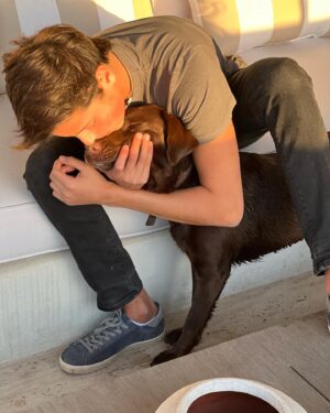 Cecilia Bolocco Instagram - Mi adorado @maximobolocco , hoy al cumplir tus cortos pero intensos 19 años de vida, escribo emocionada estas líneas al ver en el gran joven que te has convertido!
Encantador, sensible y amoroso, pero por sobretodo noble y profundo…y con una alegría de vivir que conmueve!
Decir que estoy orgullosa es poco porque en verdad siento una gratitud inmensa por tener la dicha de ser tu madre.
Te amo con el alma y agradezco a Dios que te enviara a mis brazos.
Muy Feliz Cumpleaños mi querido Máximo!!!! 🥳🎁🎉🎂❤️❤️❤️❤️❤️