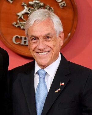 Cecilia Bolocco Instagram - Aún devastados por la trágica noticia sobre la prematura partida del expresidente Sebastián Piñera. Que lamentable pérdida para Chile, que ve partir a uno de sus grandes líderes y quien luchó siempre por la democracia y lo dio todo por su país, pero mi corazón esta noche está con Cecilia Morel, sus hijos, nietos y familia. Mis más sentidas condolencias a todos ellos!
 Q.E.P.D