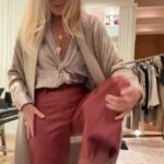 Cecilia Bolocco Instagram - Pasémoslo bien juntos!!! 🥰🥰🥰 Hoy muchos regalos!!! Joyas y perfumes, especiales para el día de la mamá!!! Y además mis nuevos sweaters y mejores looks! Todo los encuentras en @falabella_cl y Falabella.com!!! Gracias por acompañarme y felicitaciones a las ganadoras!!! L@s adoro!!! ❤️