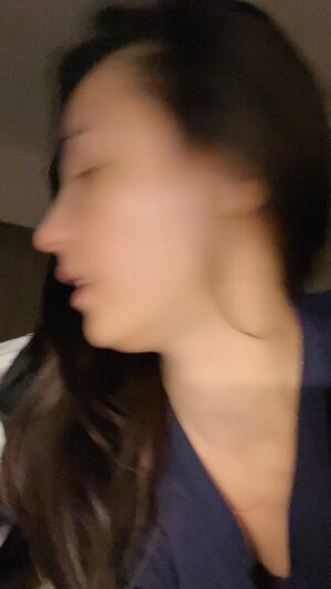 Cecilia Cheung Instagram - 點解要早咁多瞓又唔係唔瞓又唔係，我永遠比佢哋更緊張今日又要驚佢哋唔記得帶呢啲又驚佢哋唔記得帶嗰啲，不過都好開心每年今天我都被欽點送他們返學的一個司機😻😻😻好開心佢哋永遠都覺得有我送佢嘅佢哋好有安全感同埋我係一個永不遲到嘅司機，好咁即係我兩個仔咁相信我
