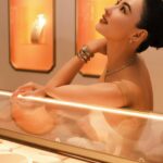 Cecilia Cheung Instagram – ·#张️柏芝✖#BVLGARI宝格丽 ·
 洁白飘逸🤍尽显风姿绰约
  自在随风✨共享巴黎旭阳
·SERPENTI灵蛇系列75周年展·