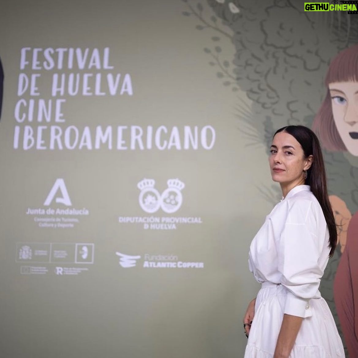 Cecilia Suárez Instagram - Gracias Festival de Huelva Cine Iberoamericano. ¡Qué placer! @festicinehuelva • Styling: @blancopop @juandediosr @betoescamilla @dior @montserrat.messeguer H & MKUP: @yosbaute