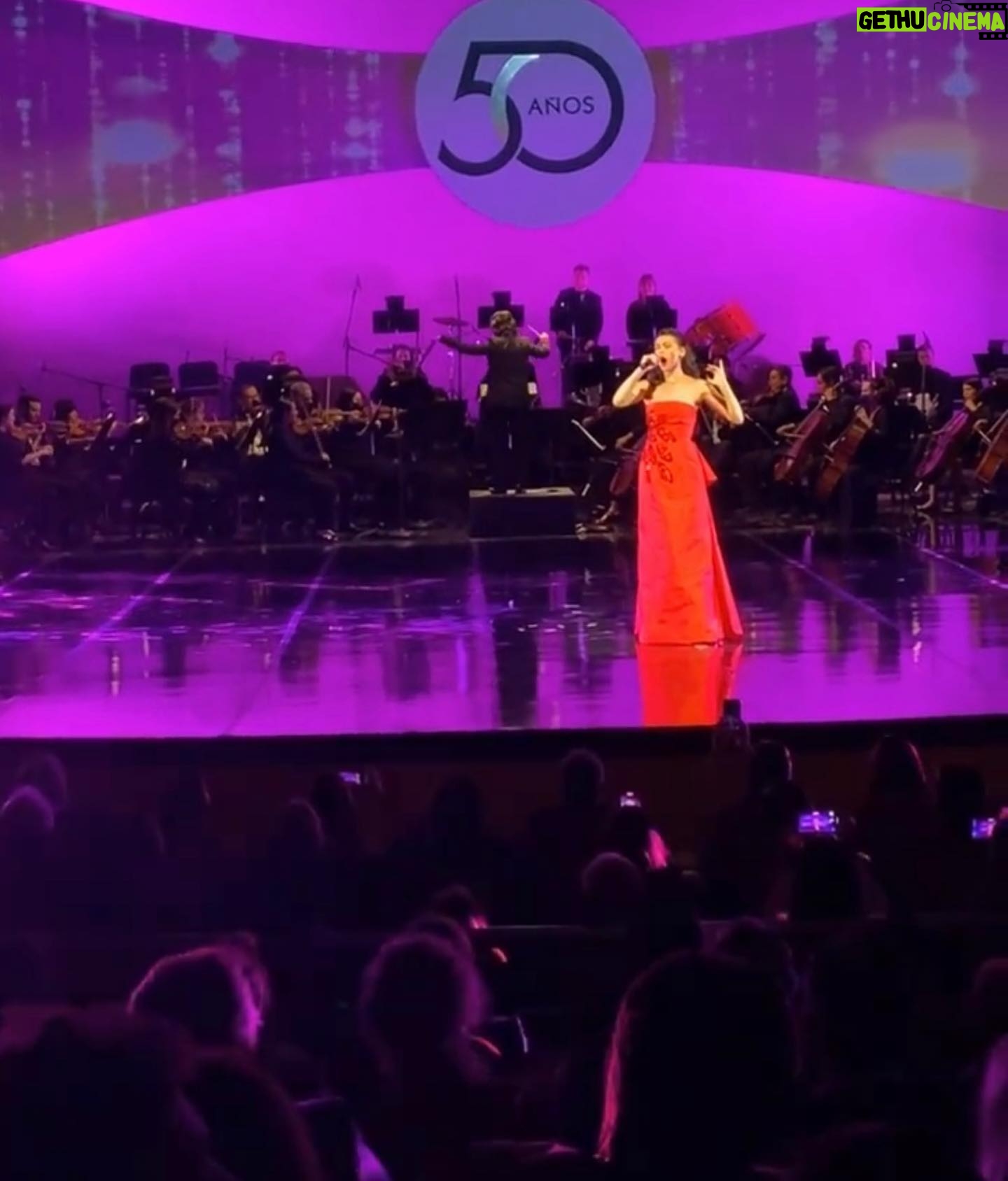 Cecilia Suárez Instagram - Gracias @fundacionfleishman por invitarme a ser parte de esta celebración por sus primeros 50 años. Gracias por ser ejemplo. ¡Que vengan muchos más!