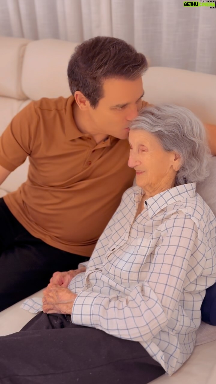 Celso Portiolli - 168.9K Likes - Ela sempre diz que não quer nada, mas quer sim. E merece o mundo inteiro!
Nesse dia das Mães, presenteie a sua com muito amor, carinho e @cacaushow