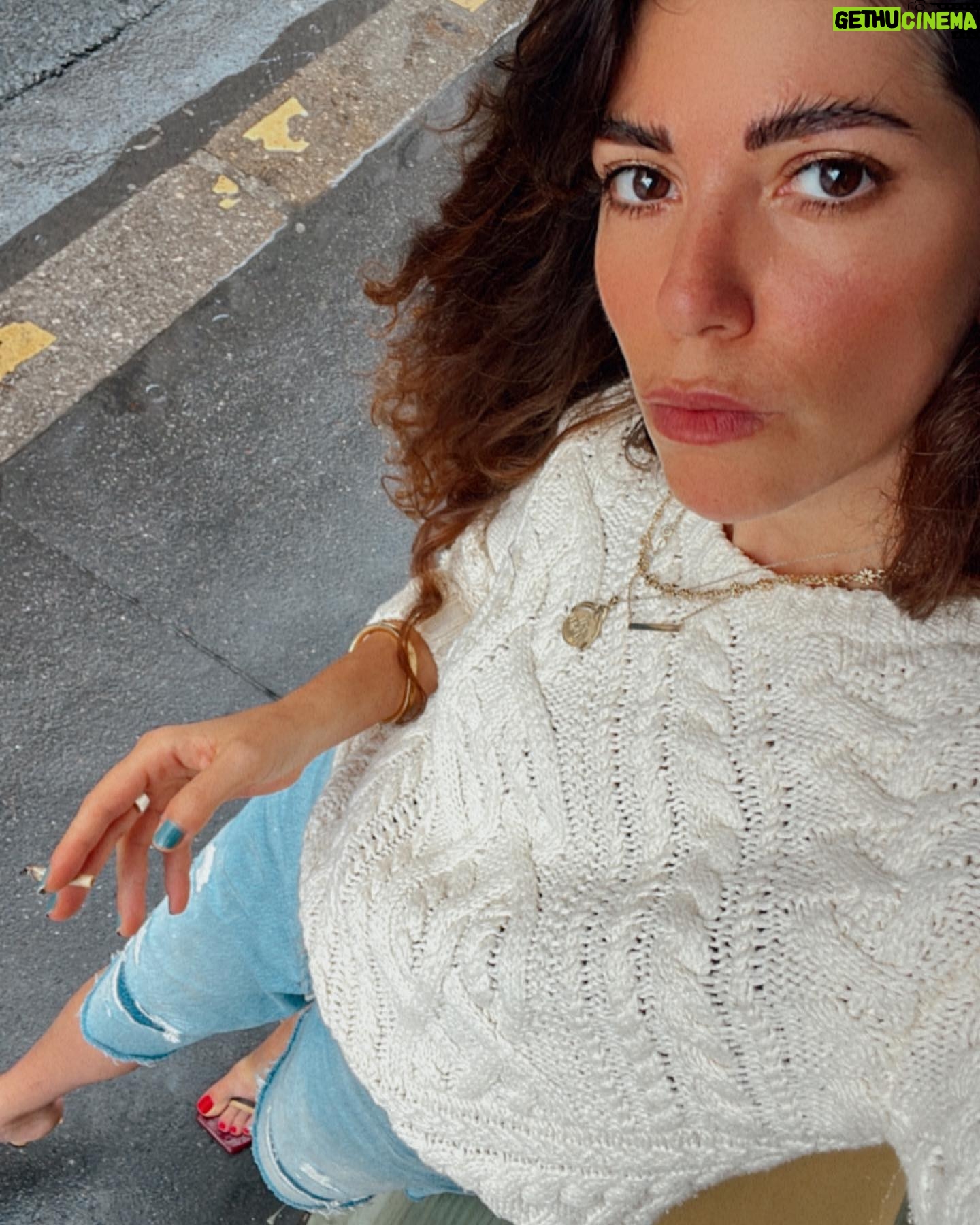 Ceren Moray Instagram - Pms mi, Paris mi buyrun softbed’e.