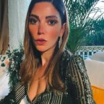 Ceren Moray Instagram - Haftası daha Çarşamba olan captain’a, papucunu ters giydirecek o son haftalar, sıralı dumpich