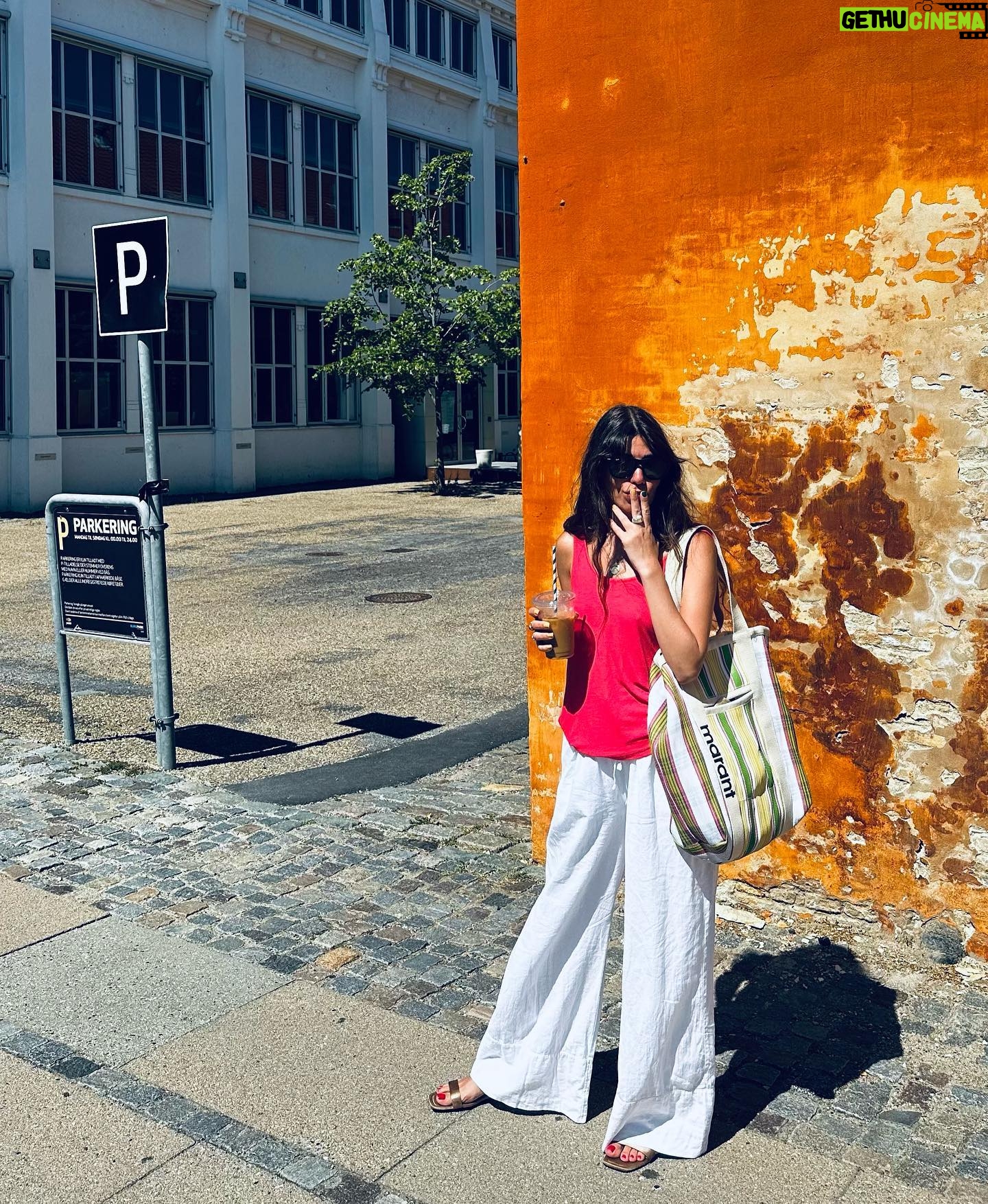 Ceren Moray Instagram - Üçüncü fotoğrafta sondaki ss’e bakıyorum, 7,8 ve 9’da malum…