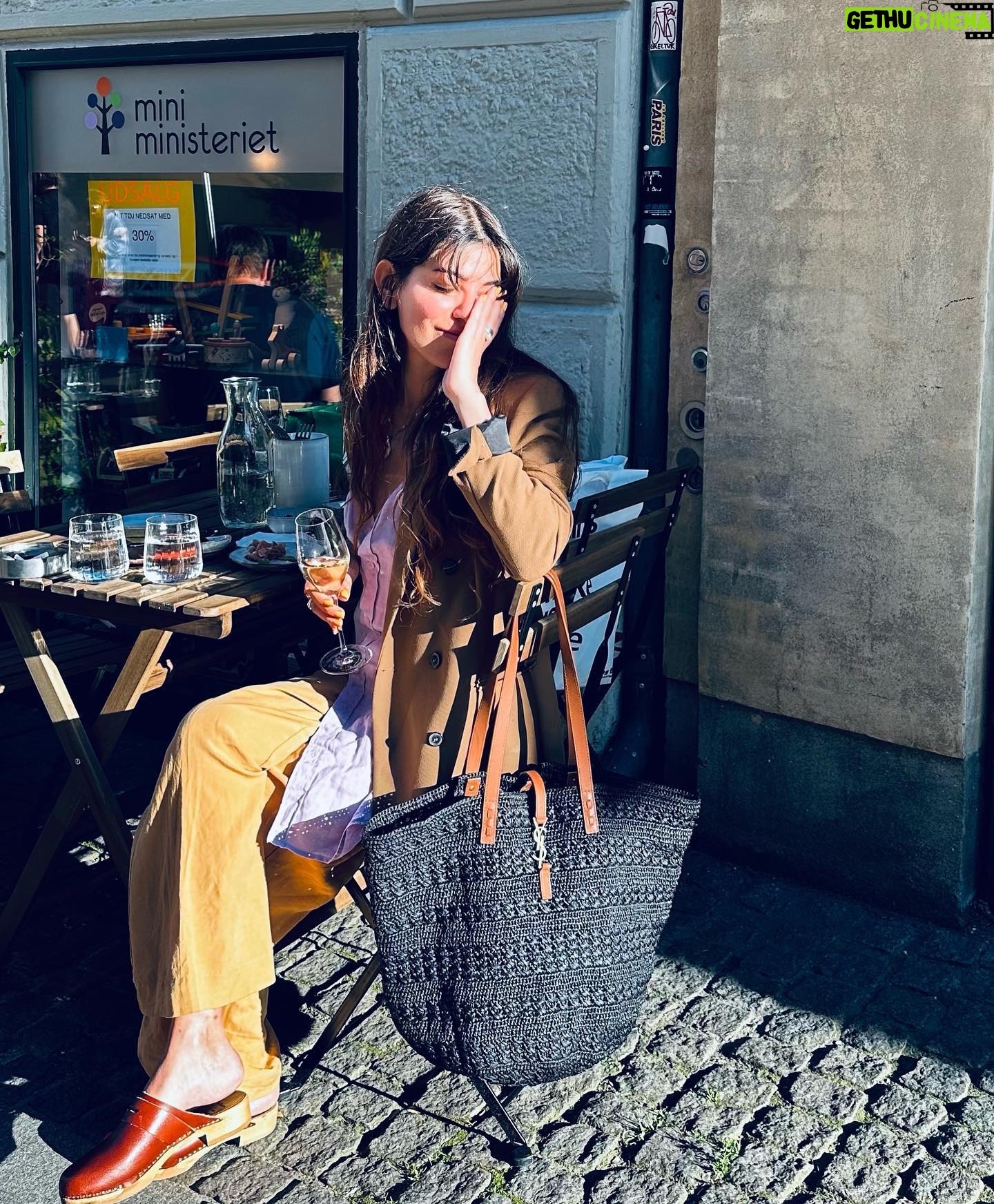 Ceren Moray Instagram - Üçüncü fotoğrafta sondaki ss’e bakıyorum, 7,8 ve 9’da malum…