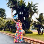 Ceren Moray Instagram - Palermo’yu sırtına al, sola dön, dümdüz kaptır 🎨