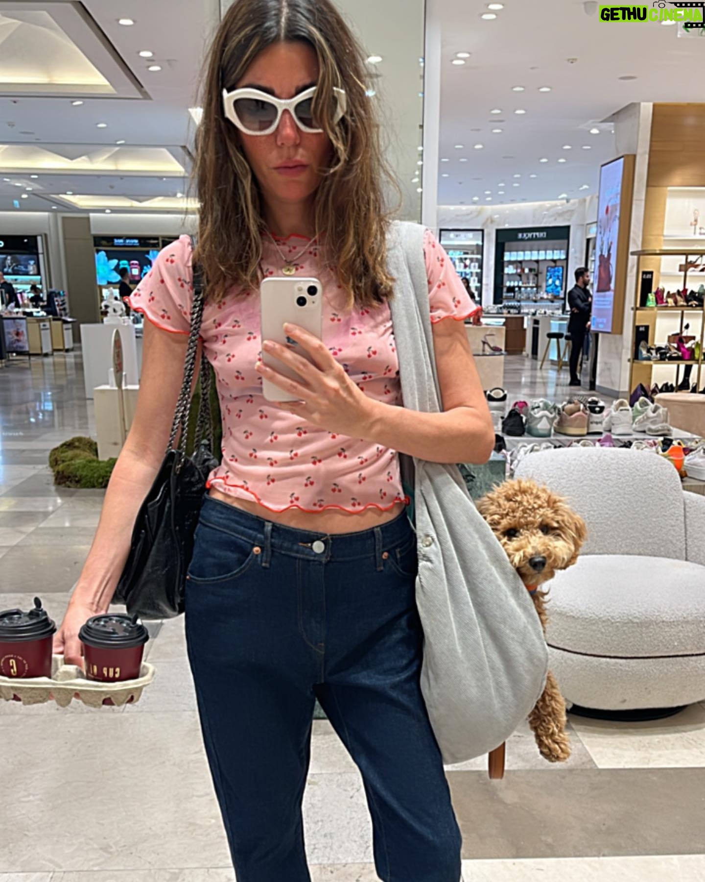 Ceren Moray Instagram - 1 yaşında bir çeto, 1 yıldır kudurtan bir sevgi, sana bayılıyorum annecim, iyi ki geldin. Nice yıllara koodleların koodle’ı 🎂