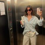 Ceren Moray Instagram - İçerden dışardan, köpekli köpeksiz dump from mirrors.