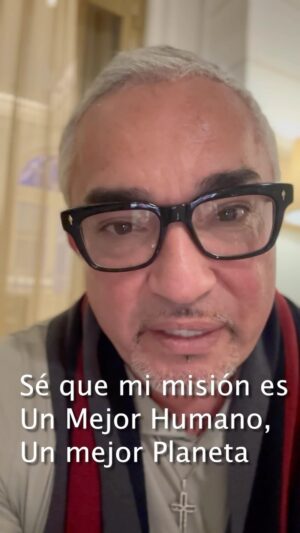 Cesar Millan Instagram - Feliz Año a todos!!! 🎉🍾
. . . 
Happy New Year!!! 🎉🍾