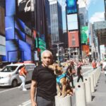 Cesar Millan Instagram – 🗽 New York in 2019 with Sophia!
. . .
🗽 New York en 2019 con Sophia!