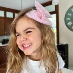 Ceyda Ateş Instagram - Yer elması taçuuuu🌸🌸 #mylittlegirl
