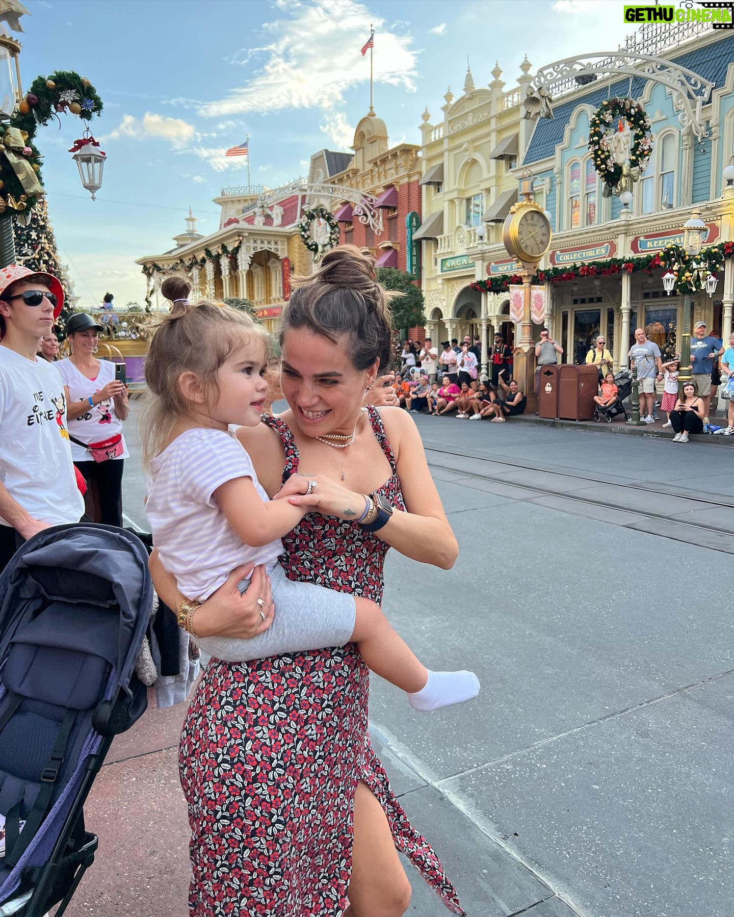 Ceyda Ateş - 32.9K Likes - #magickingdom #disneyworld ❤️