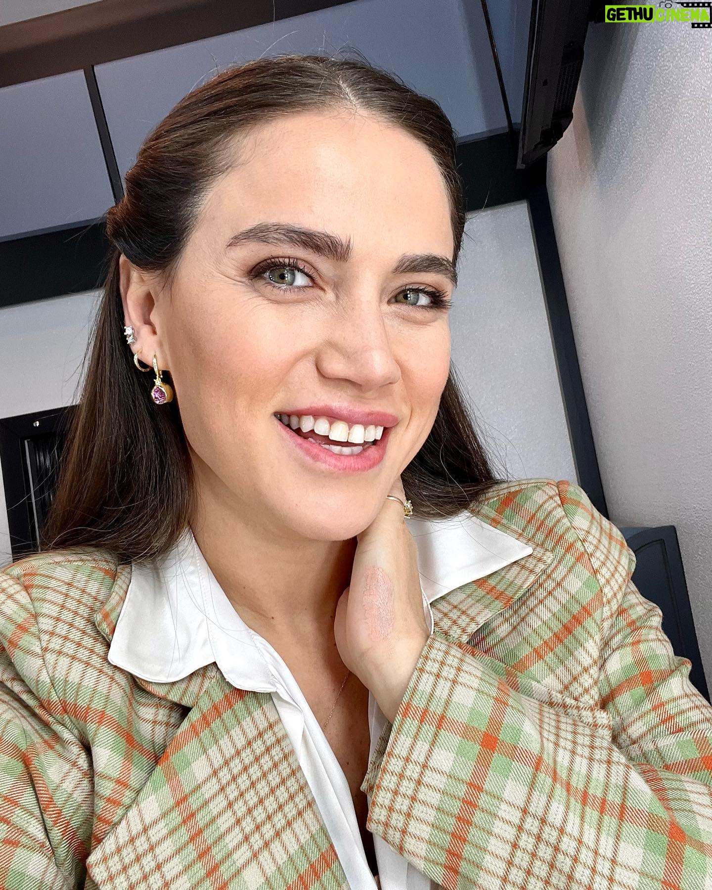 Ceyda Ateş - 24.1K Likes - #şebeke çekimlerinden bir kare✌️ #digital #trt