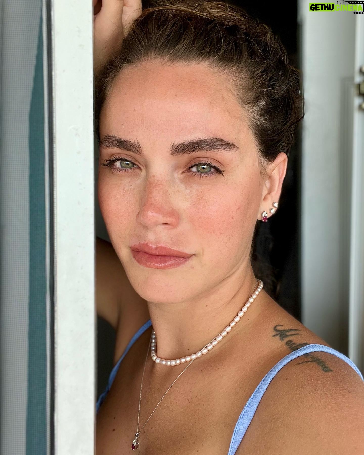 Ceyda Ateş - 69.9K Likes - Güneşin etkisiyle ortaya çıkan çillerim❤️