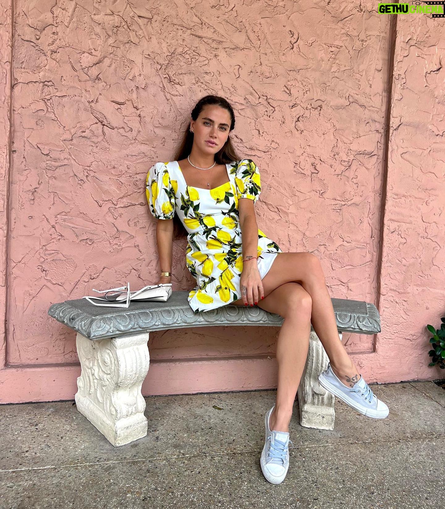 Ceyda Ateş - 21.8K Likes - 🍋🍋 #limoncello