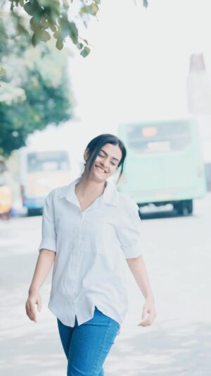 Chaithania Prakash Instagram - I think I’m in love ……….

With myself🙈

DOP🎥: @magicmomentsphotography.in
