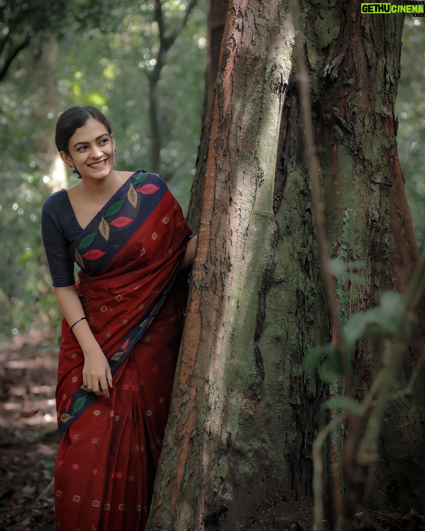 Chaithania Prakash Instagram - ✨….. Pc: @abi_fine_shooters Saree: @swayamvarasilksindia