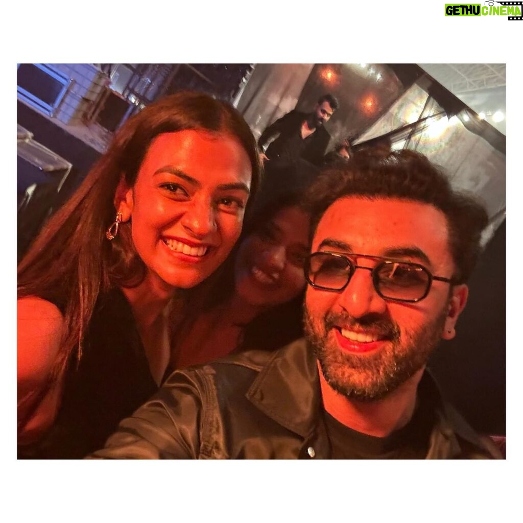 Chaithania Prakash Instagram - Met An Old Friend After A Year😉 Ranbir Kapoor🫂❤️‍🩹 Its Animal Time 👍🏼