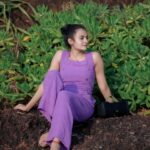 Chaithania Prakash Instagram - 💜 📸: @abi_fine_shooters Outfit: @swayamvarasilksindia Location: @elixircliff