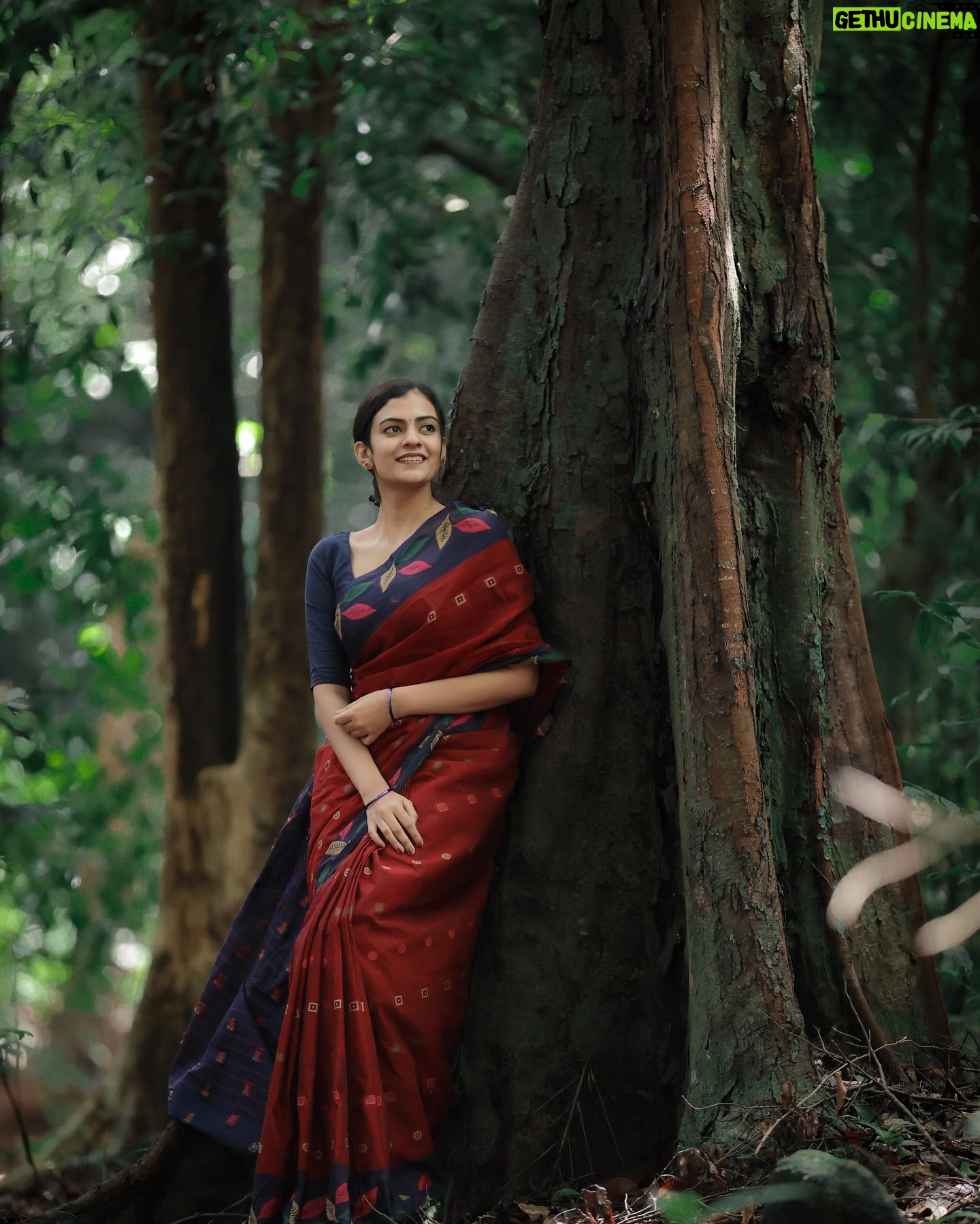 Chaithania Prakash Instagram - ✨….. Pc: @abi_fine_shooters Saree: @swayamvarasilksindia