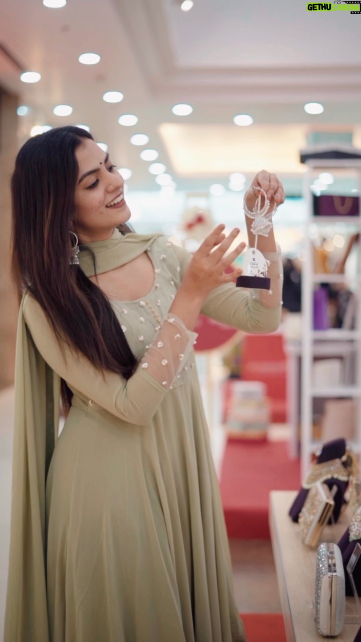 Chaithania Prakash Instagram - Thudakkam maangalyam thanthunanena... That’s right. Get that perfect thudakkam at Lulu Wedding Utsav. The grandest wedding festival in town is here. Visit Lulu Mall for the Lulu Wedding Utsav until 22nd January. The one-stop shop for all your wedding needs. @luluweddingutsav @lulu_mall