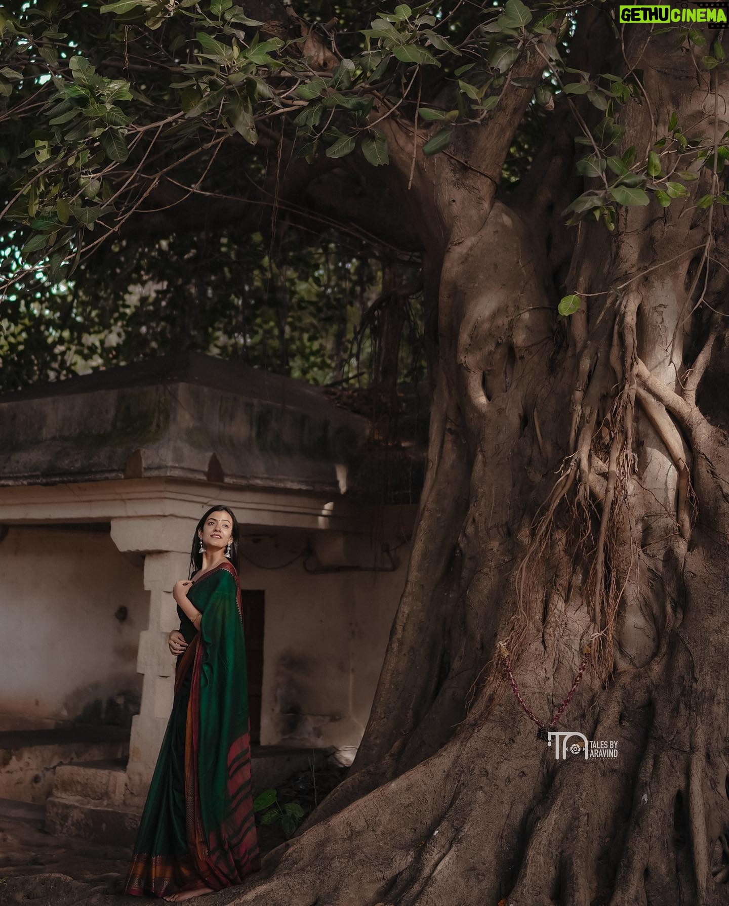 Chaithania Prakash Instagram - 🍁🍂 Pc: @talesbyaravind