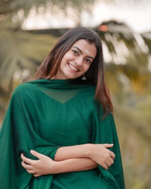 Chaithania Prakash Instagram - ☘️🤍

Pc: @abi_fine_shooters