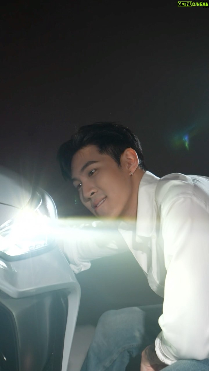 Chanagun Arpornsutinan Instagram - @MGTHAILAND #NEWMG5 #NEWMG510THANNIVERSARY #MGCARSTH