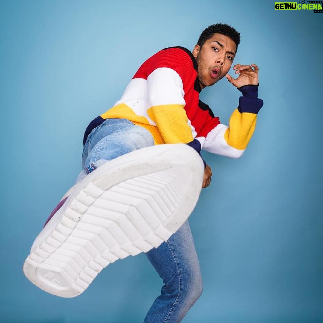 Chance Perdomo - 185.8K Likes - Failure is unimportant. It takes courage to make a fool of yourself. - Charlie Chaplin 🎩 •
The wise man does at once what the fool does finally - Niccolo Machiavelli ⚔️