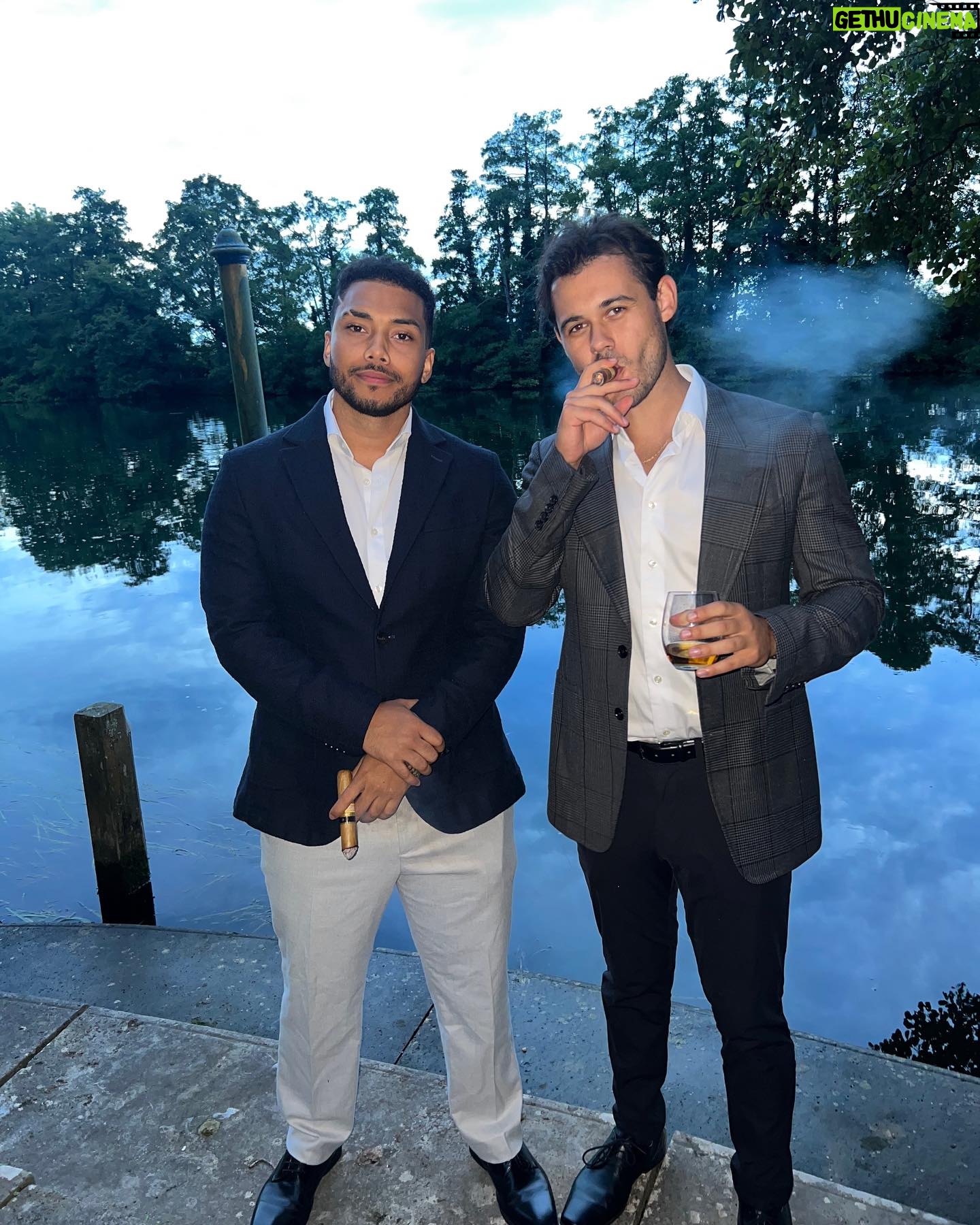 Chance Perdomo - 105.5K Likes - Now that’s how you do a wedding!
#BlenPoe