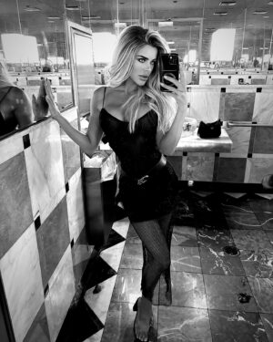 Chanel Mack Instagram - Let’s work it out.
