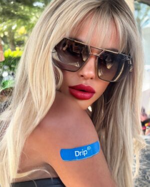 Chanel Mack Instagram - I thought I would get bang(ed) again so I could get the special drip every girl wants inside them. You know… the @dripivtherapy and #b12shots! #ivtherapy #dripivtherapy #popup #Coachellaweekend