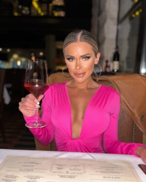 Chanel Mack Instagram - I like to eat and drink, baby. I like my life like that. I really, really like it like that. Another wonderful meal at @epicsteak, and yes their steak is epic.