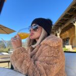 Chanel Mack Instagram - Working hard or hardly working. For some reason I felt this song was absolutely doable for this post. #🤦🏼‍♀️
