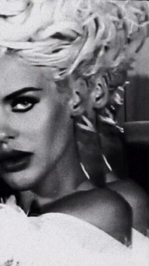 Chanel Mack Instagram - I know you’re bad for me but I can’t stop thinking about it…
