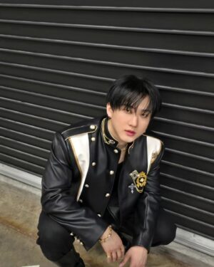 Changbin Instagram - 대상 고마워요 스테이♡
#stay