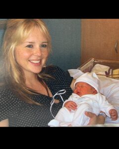 Chantal Janzen Instagram - Deze baby is vandaag 14 jaar geworden. Zijn hele basischooltijd zei er ieder jaar wel een docent: ‘Hadden we maar 30 James’en in de klas’. Uiteraard heb ik daar geen gehoor aan gegeven want dan had ik 30x moeten bevallen. Maar: Ik snap wel heel goed waarom ze dat zeiden. Want met deze lieve leuke grappige creatieve mooie jongen is het al 14 jaar feest. Man wat ben ik trots dat ik zijn moeder mag zijn. ❤️JAMES 14❤️