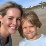 Chantal Janzen Instagram - De zee, het strand, een felle avondzon, een Bobby, en 1 maiswafel kruimel ❤️