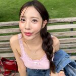Charada Imraporn Instagram - ฝนตกลืมเสื้อไว้ร้านขายรองเท้าบูธตังไม่พอยืมใครยืมมุก🥹