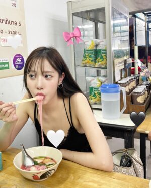 Charada Imraporn Instagram - มื้อดึก🤤
