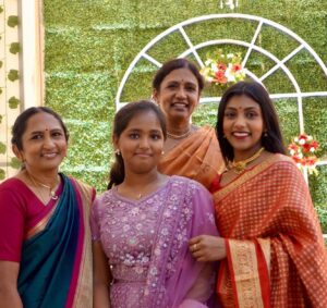 Charithra Chandran Instagram - Big Fat Indian Wedding ❤️
.
.
.
It took me 20 minutes to get my brothers to just look at the camera, I almost died trying to get a picture of them all smiling in one 🙂
