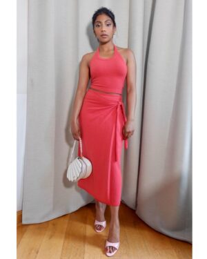 Charithra Chandran Instagram - Nothing can beat a Ralph Lauren Wimbledon 🍓🎾🍓

Thank you @ralphlauren and @britishvogue for such a wonderful day out. A highlight of the summer! 

Styling: @hollyevawhite in @ralphlauren @poloralphlauren 
Makeup: @sarahillmakeup 
Hair: @patrickwilson 

For @wimbledon xx